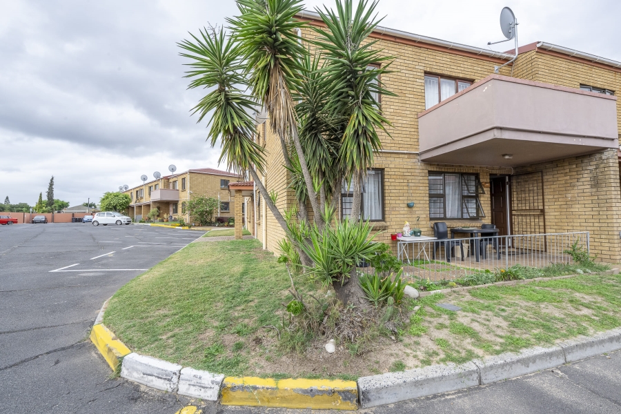 2 Bedroom Property for Sale in Morgenster Western Cape
